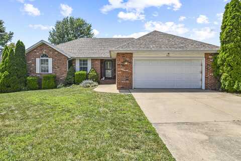 601 S Sarah Court, Willard, MO 65781