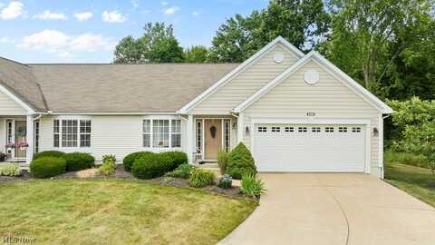 2405 Marbury Circle, Alliance, OH 44601