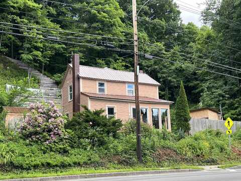 625 Western Avenue, Brattleboro, VT 05301