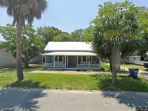 Avenue, APALACHICOLA, FL 32320