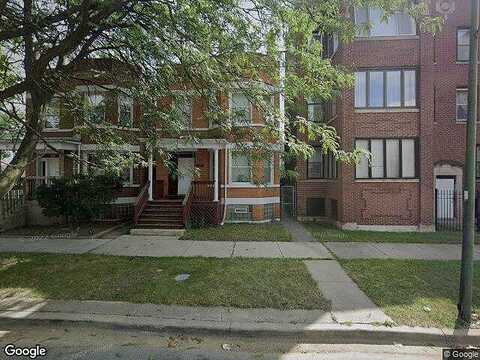 Eberhart, CHICAGO, IL 60637