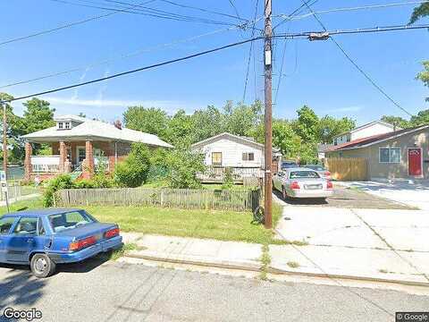 59Th, FAIRMOUNT HEIGHTS, MD 20743