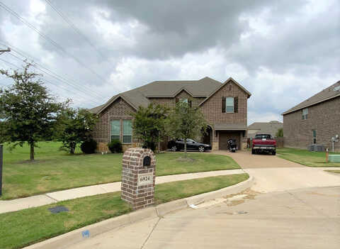 Costa Del Sol, KENNEDALE, TX 76060