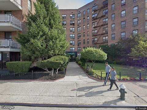 Queens, FOREST HILLS, NY 11375