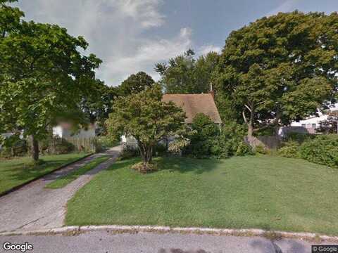 Tojan, EAST ISLIP, NY 11730