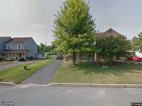 Lawnwood, EAST PETERSBURG, PA 17520