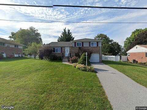 Pleasant, DALLASTOWN, PA 17313