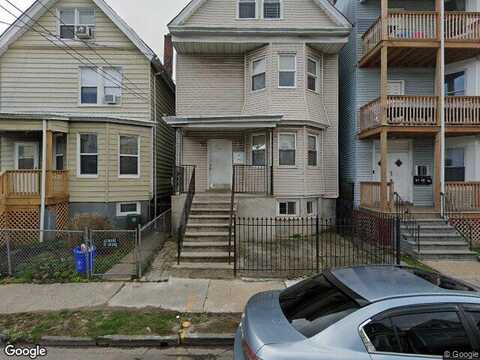 Maple Ave, IRVINGTON, NJ 07111