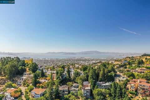 7033 Buckingham Blvd, Berkeley, CA 94705