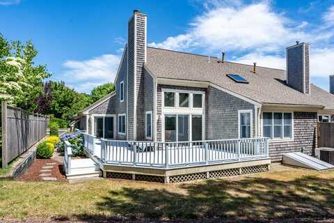 27 Boxwood Cir Village, Yarmouth Port, MA 02675