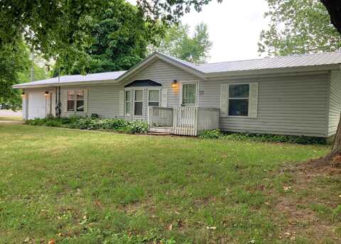 532 S 2nd Street, Edmore, MI 48829