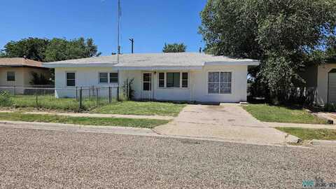 220 Colorado Dr, Portales, NM 88130