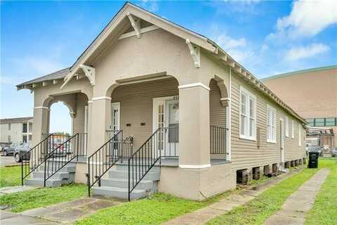 975 S TELEMACHUS Street, New Orleans, LA 70125