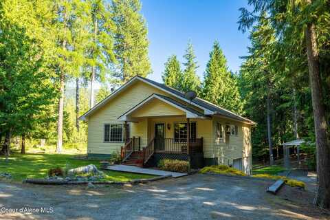 55 Ranger Rd, Naples, ID 83847