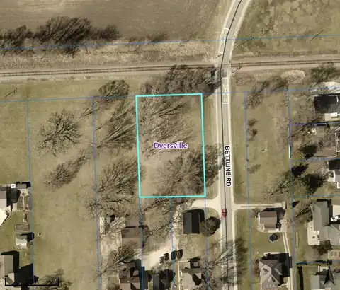 822 1st Ave W. Lot 3, Dyersville, IA 52040