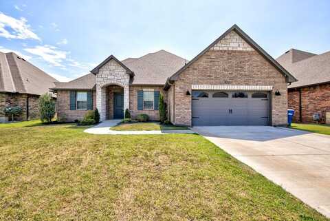 927 Stonebridge Village Dr, Enid, OK 73703