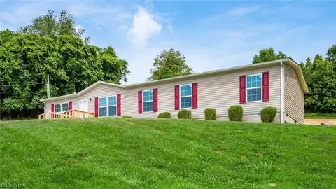 1339 N Dietz Road, Zanesville, OH 43701