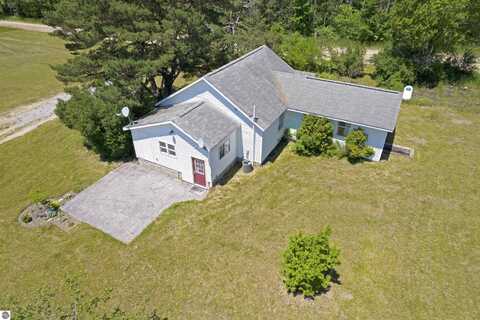 272 Gray Road, Fife Lake, MI 49633