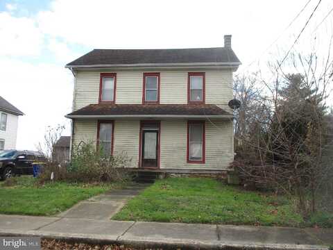 Maple Street, Gordonville, PA 17529