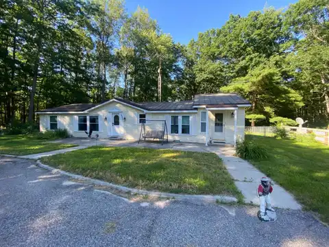 1432 Michelson Road, Houghton Lake, MI 48629