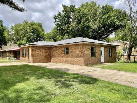 202 W Hazel St, Walnut Ridge, AR 72476