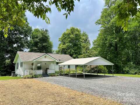 564 Bryson Road, Brevard, NC 28712