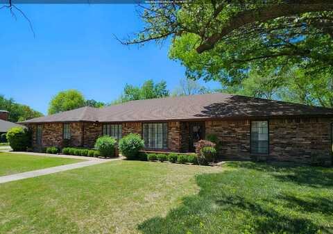 1614 Quailwood, Enid, OK 73703