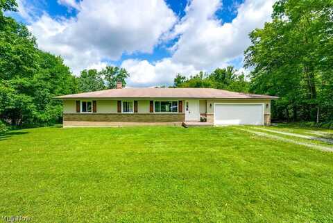 3351 Pioneer Trail, Mantua, OH 44255