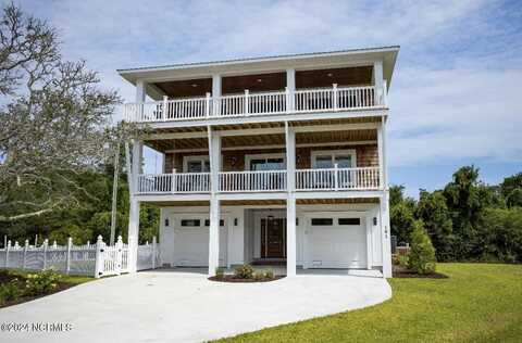 101 Gallants Point Road, Beaufort, NC 28516