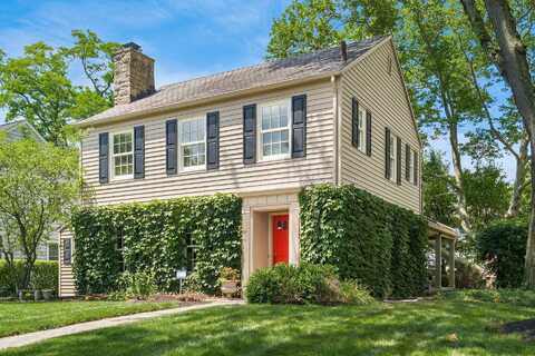 1694 Essex Road, Upper Arlington, OH 43221