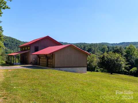 60 Ives Farm Lane, Hendersonville, NC 28739