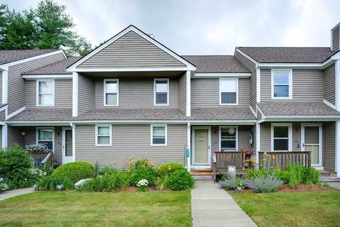 153 Pennacook Dr, Leominster, MA 01453