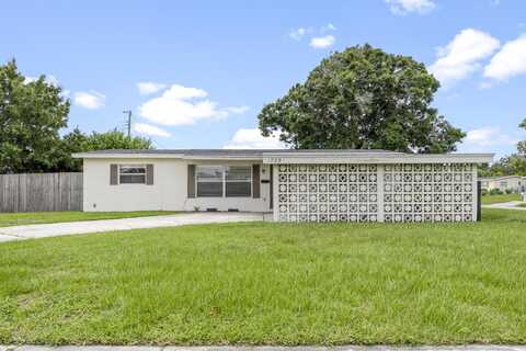 1799 Pontiac Circle N, Melbourne, FL 32935