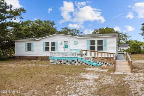 385 Diamond City Drive, Harkers Island, NC 28531