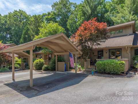 304 Laurel Oak Lane, Hendersonville, NC 28791