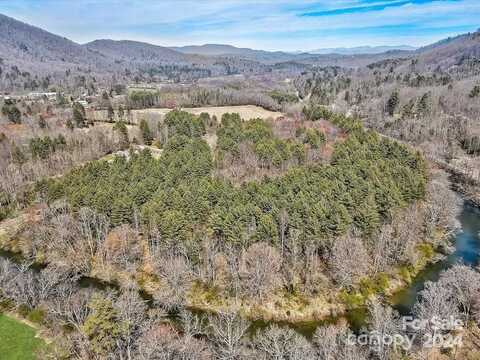 000 Valley Green Drive, Pisgah Forest, NC 28768