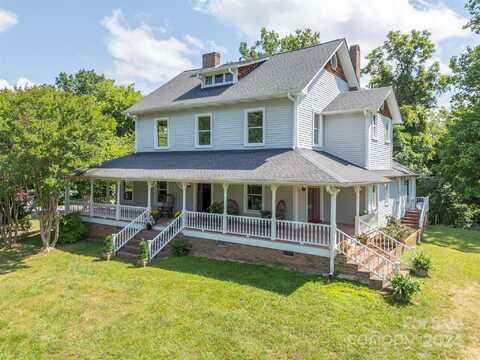 44 Bickford Avenue, Tryon, NC 28782