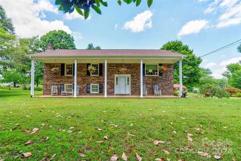 201 Hoopaugh Avenue, Ellenboro, NC 28040