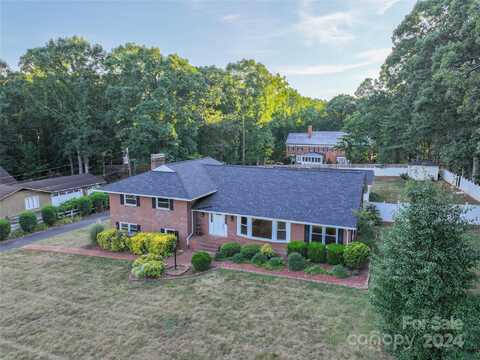 220 Augusta Drive, Statesville, NC 28625