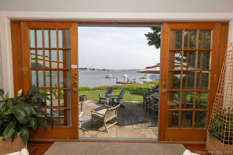 8 Nibang Avenue, Old Saybrook, CT 06475