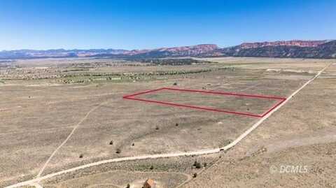 2 E Bench Rd, Hatch, UT 84735