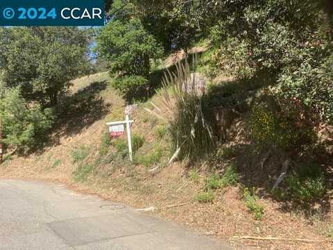 0000 Woodrow Drive, Oakland, CA 94611