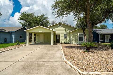 109 Breezy Street, Rockport, TX 78382