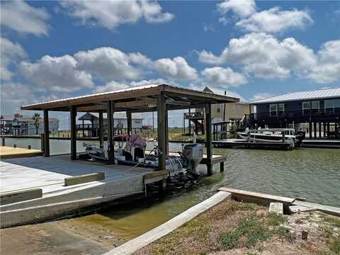 124 Belaire Drive, Rockport, TX 78382