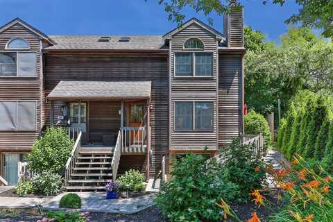 12 Old Colony Way, Provincetown, MA 02657