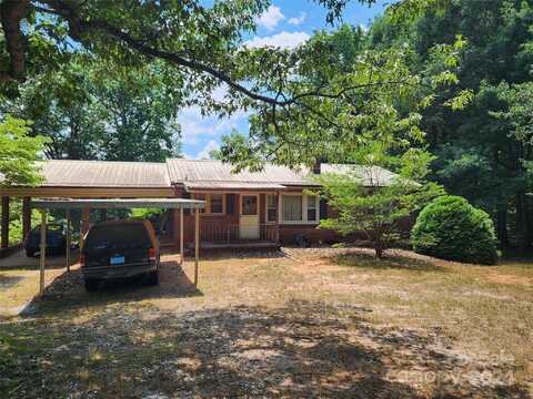 1202 4th Street SW, Conover, NC 28613