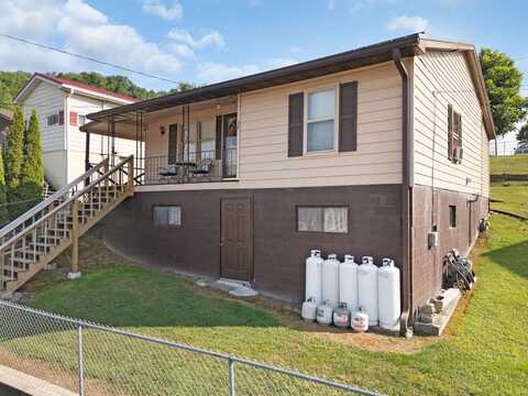 325 Riverview, Hazard, KY 41701