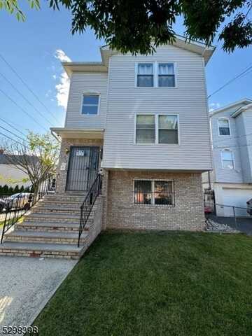 818 Summer Ave, Newark, NJ 07104