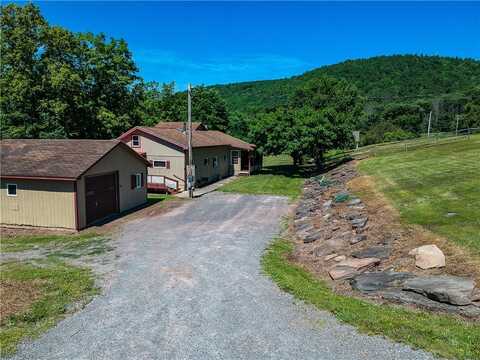 13681 Route 23, Prattsville, NY 12468