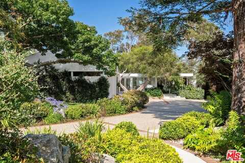 906 Chautauqua Blvd, Pacific Palisades, CA 90272